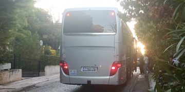 Ξεκίνησε η δωρεάν μεταφορά μαθητών από τα Μελίσσια στο ΓΕΛ Νέας Πεντέλης- H Έρρικα Πρεζεράκου μιλάει στην «Α»