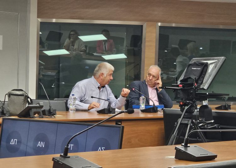 Σε συνεδρίαση της Επιτροπής Παρακολούθησης του Νόμου «Ενεργή Μάχη» ο Βλάσσης Σιώμος