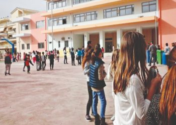 Από τον «ναυαγό διαρκείας» στο σχολείο της ανθεκτικότητας