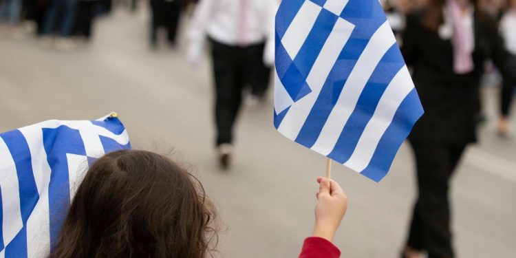 Ματαίωση των σχολικών παρελάσεων σε Δήμους του Βορείου Τομεα λόγω καιρικών συνθηκών