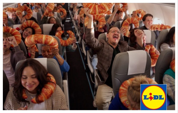 Από τον φούρνο στα ύψη της μόδας: Η Lidl ενθουσιάζει στο Paris Fashion Week με το «NeckCroissant»