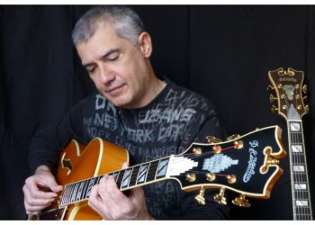 Μάκης Αμπλιανίτης - «No More Melodies» στο Theatre of the NO