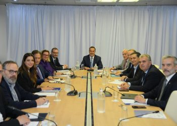 ΚΕΔΕ – ΥΠΕΝ: Κοινές ομάδες εργασίας για το ενεργειακό κόστος των Δήμων, τις ΔΕΥΑ και τη διαχείριση αποβλήτων