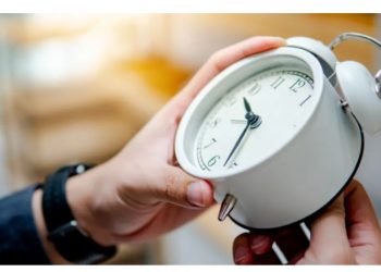 Αλλαγή ώρας 2026: Πότε θα γυρίσουν τα ρολόγια μία ώρα πίσω