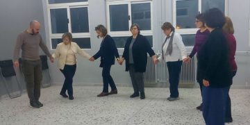 Από παλαιότερη πρόβα της Ομάδας Παραδοσιακού Χορού.