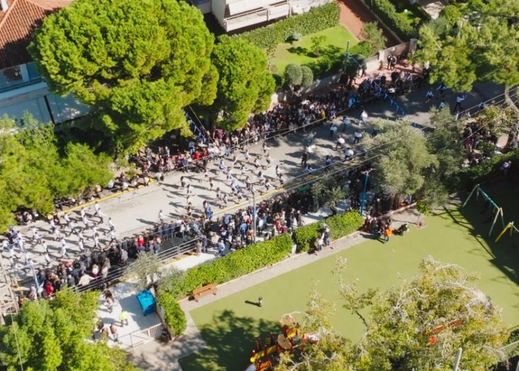 Με λαμπρότητα ο εορτασμός της 28ης Οκτωβρίου στα Βριλήσσια