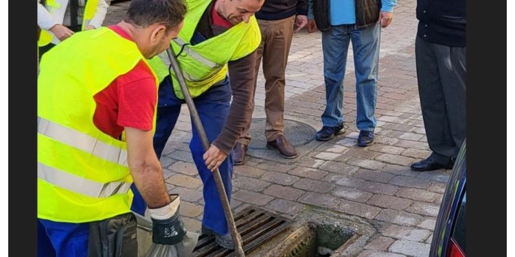 Δήμος Αμαρουσίου: «Καθαρισμοί φρεατίων, πλύσιμο κάδων, εκτεταμένα κλαδέματα και νέες φυτεύσεις»