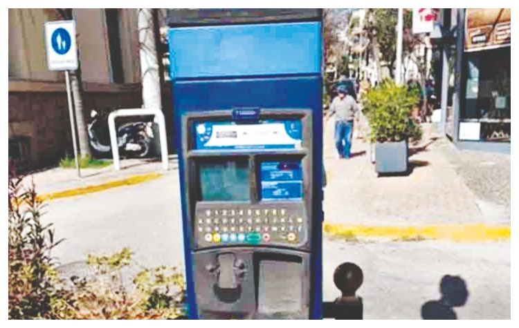 «Φαντάσματα» και αντιφάσεις