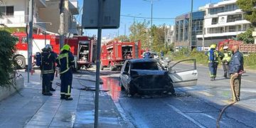 Φωτιά σε IX στη Λεωφόρο Μεσογείων