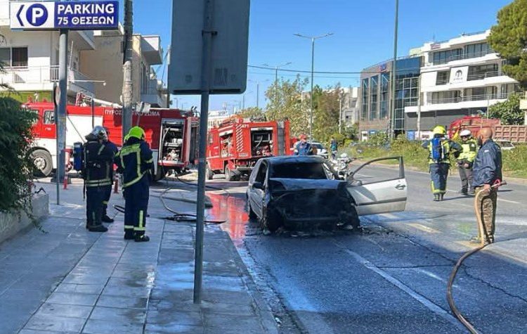 Φωτιά σε IX στη Λεωφόρο Μεσογείων