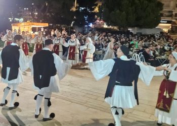 Ρουμελιώτική παράδοση και… γιορτή στην κεντρική πλατεία