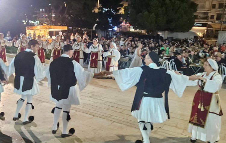 Ρουμελιώτικη παράδοση και… γιορτή στην κεντρική πλατεία