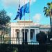 Πίεση εντός και… εκτός