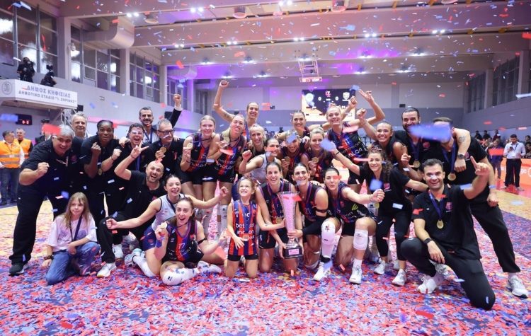 Super Cup Βόλεϊ Γυναικών: Πλούσιο θέαμα και μοναδικές συγκινήσεις στο Ζηρίνειο